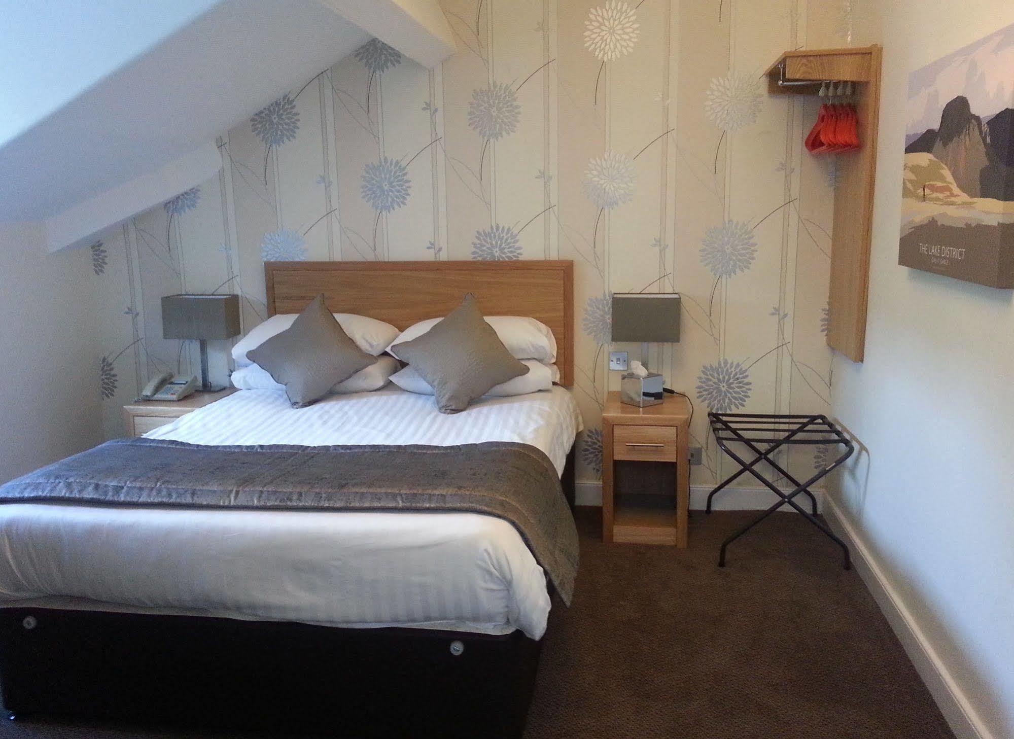 The Coniston Inn - The Inn Collection Group Room photo